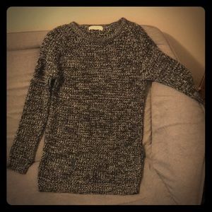 Cut out shoulders sweater!